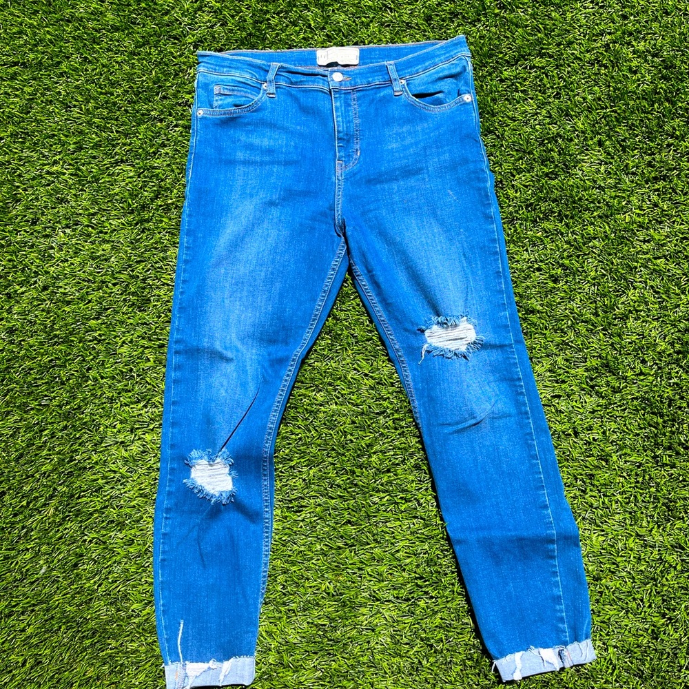 Free People High Rise Distressed Skinny Jeans size 10/30 waist